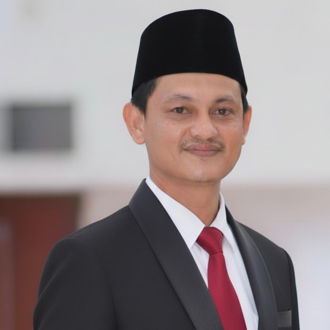 Dr. Rizqi Wahyudi